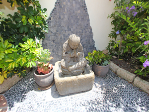 Click here for bigger photos