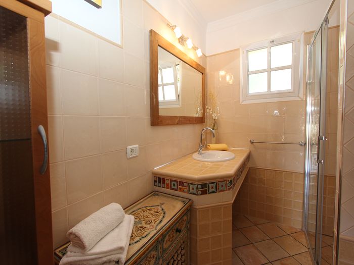 Back to the small photos? Click here...