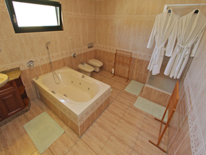 Click here for bigger photos