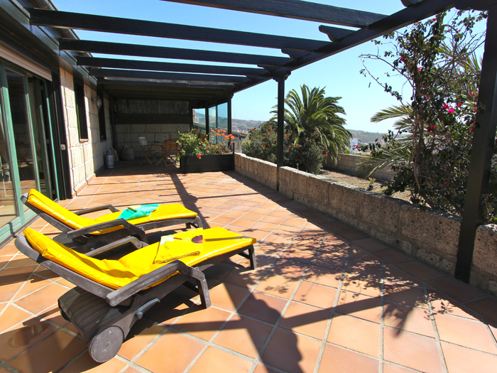 Back to the small photos? Click here...