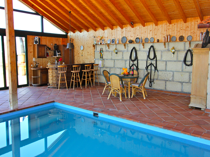 Back to the small photos? Click here...