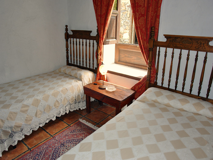 Back to the small photos? Click here...