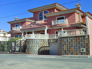 Click here for bigger photos