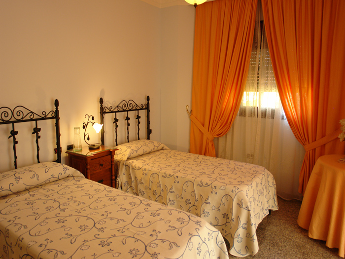 Back to the small photos? Click here...