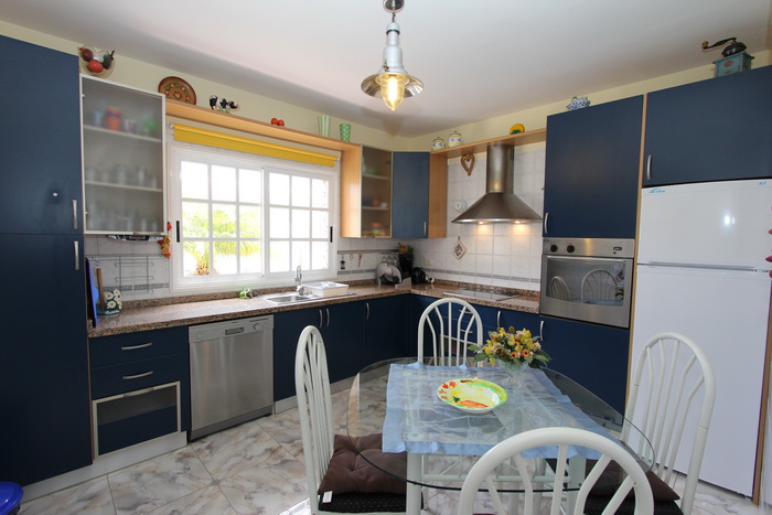 Back to the small photos? Click here...